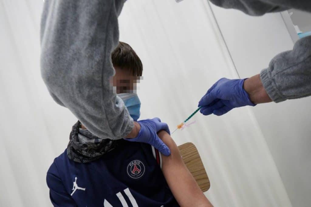 Piden a los jóvenes canarios vacunarse contra el meningococo