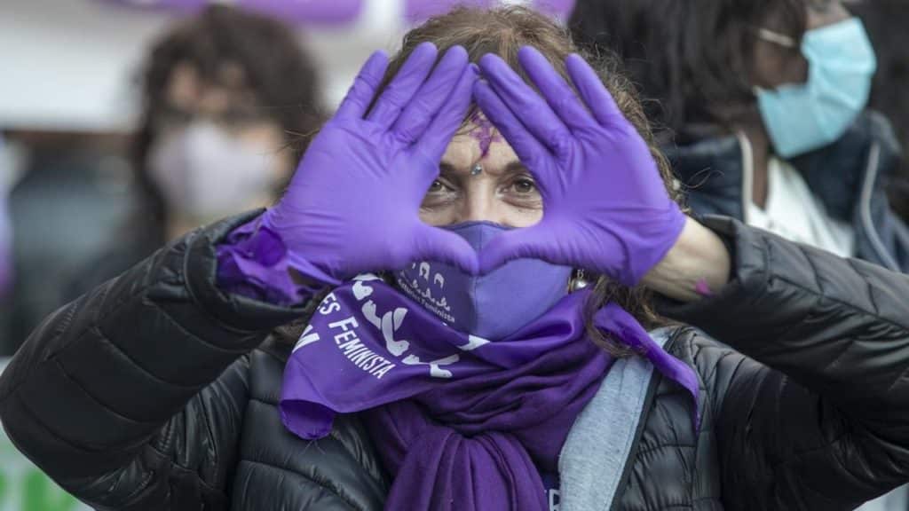 La Plataforma Feminista de Tenerife ha convocado este año la tradicional movilización del 8M bajo la consigna ‘Revolución Feminista sin Fronteras. Transformando el mundo’. DA