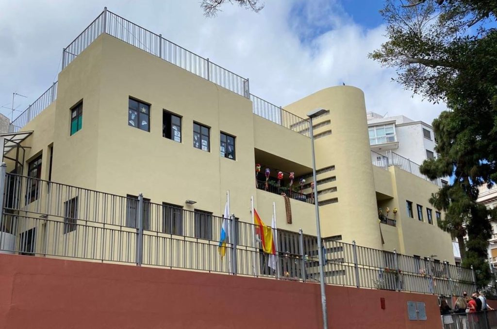 El consejo escolar del CEIP Fray Albino, en Santa Cruz de Tenerife, vota a favor del cambio de nombre