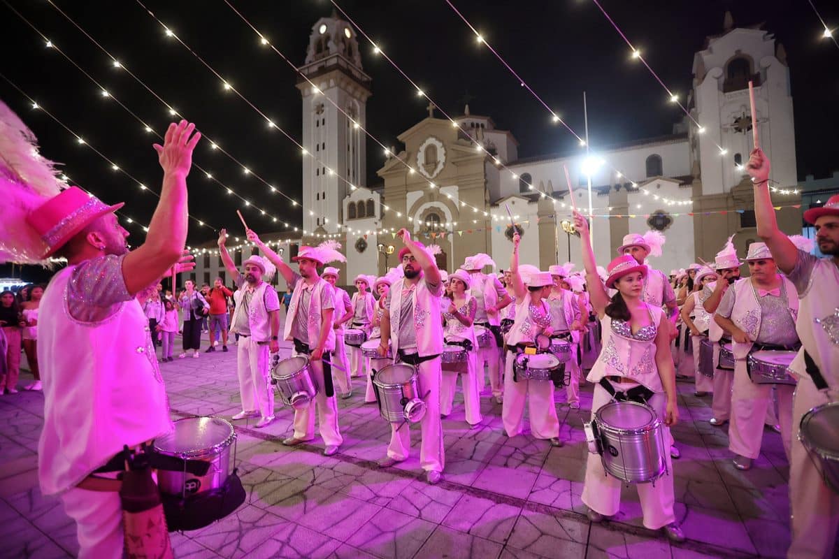 El Carnaval brilla bajo el sol en Candelaria y Granadilla