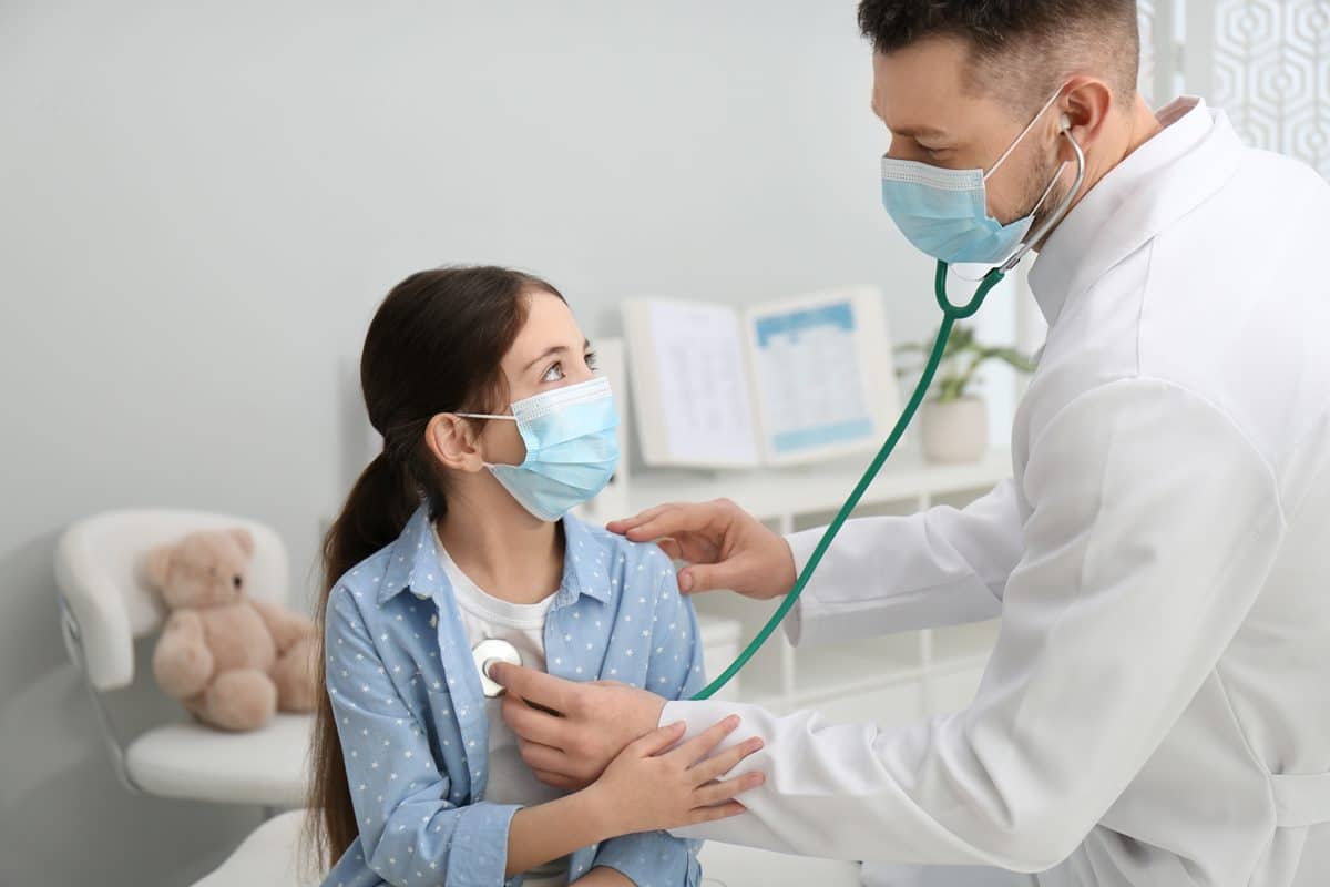 La extraña gripe que viene y va: por qué a tu hijo se le pasa la fiebre y en 48 horas le reaparece