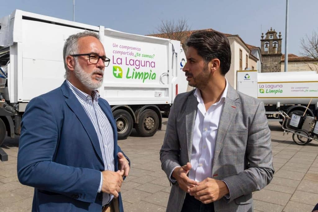 Federico González y Luis Yeray Gutiérrez, ayer, en la presentación del nuevo servicio.