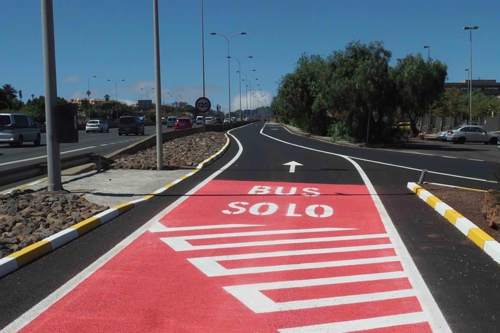 Vista del carril bus que une Las Chumberas y Padre Anchieta. Sergio Méndez