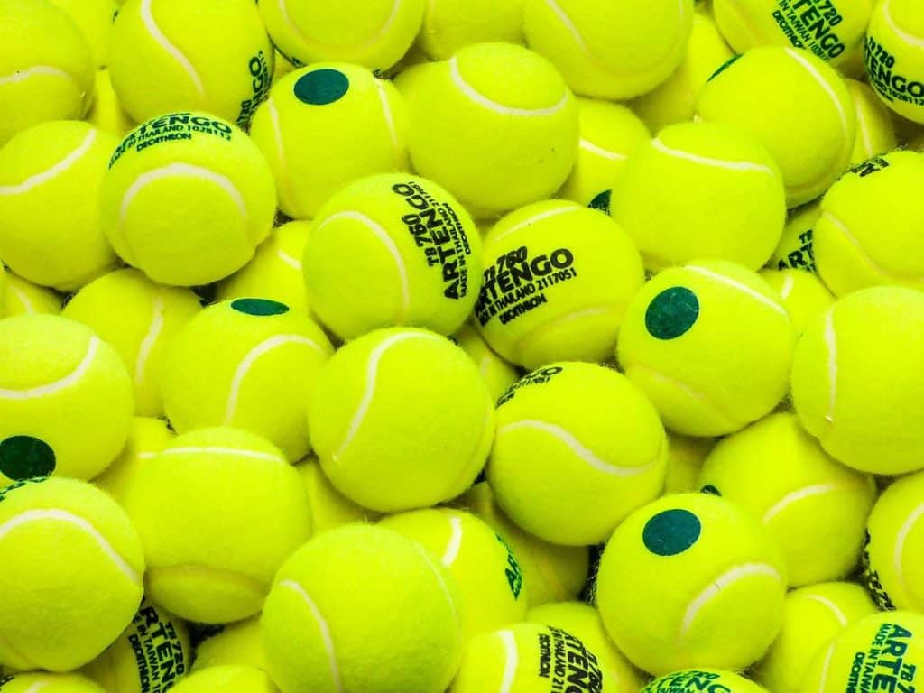 Un colegio de Tenerife pide pelotas de tenis con fines solidarios