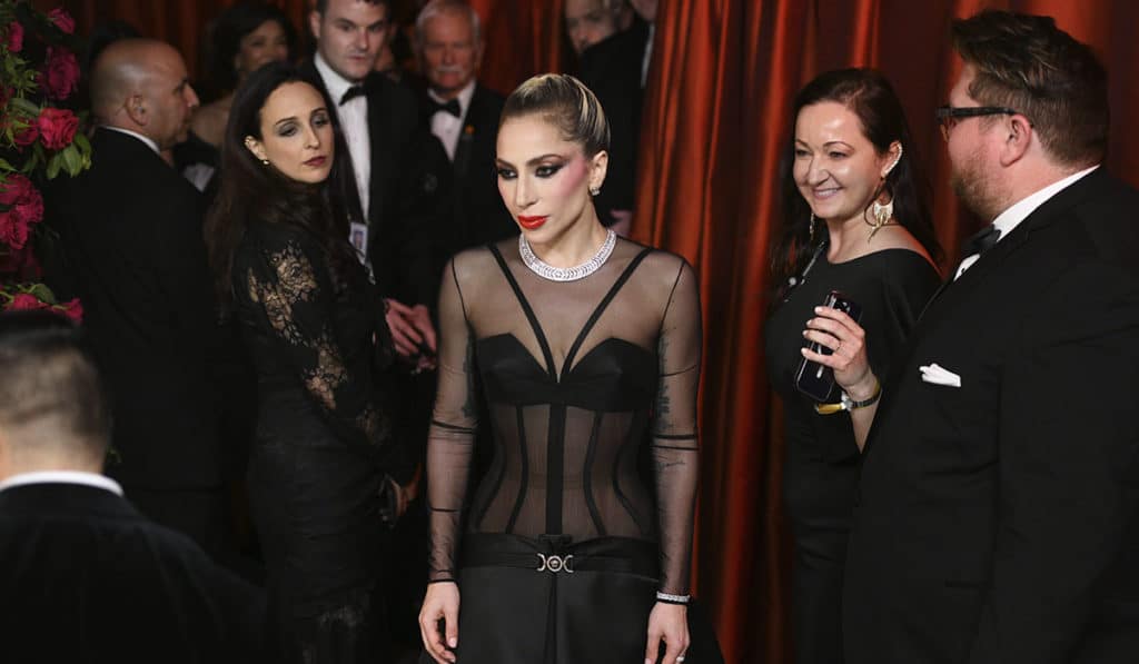 Lady Gaga, protagonista de los Oscar por su gesto ante un fotógrafo