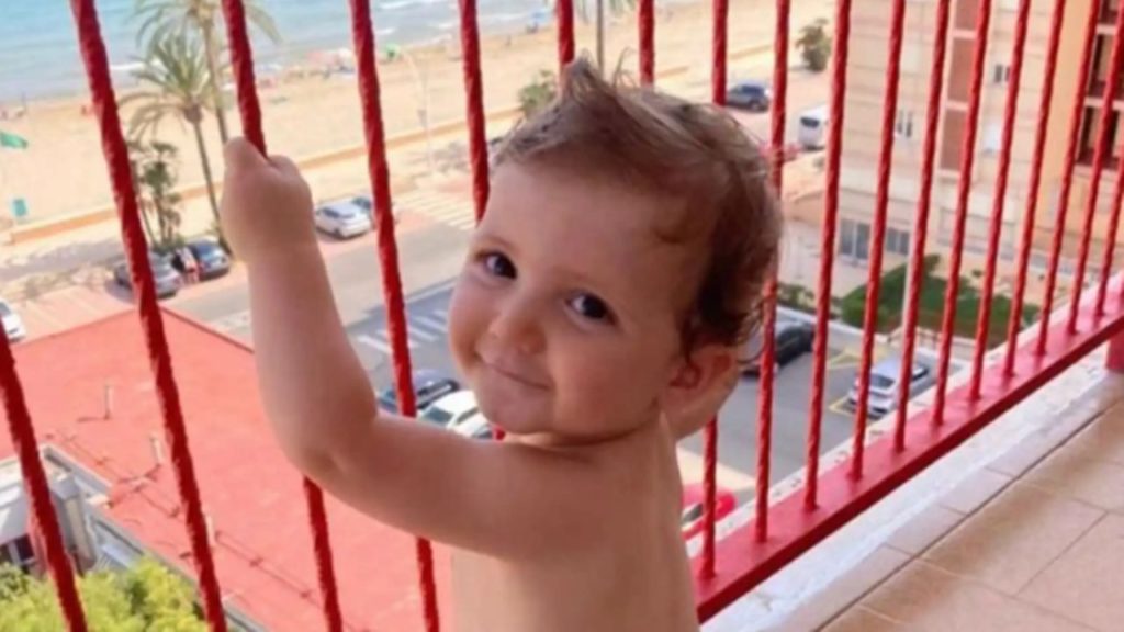El pequeño Manuel, el vallisoletano de 17 meses que padecía un rabdoide.