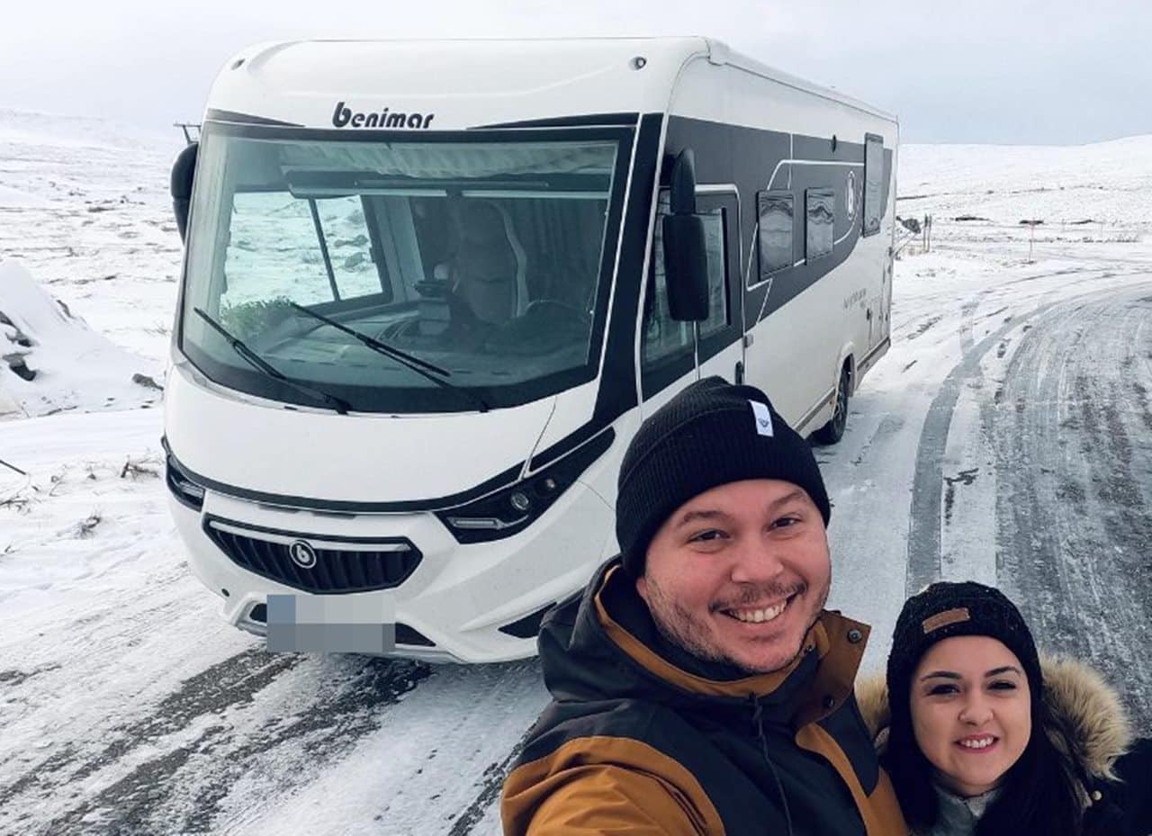 La gran aventura de Nayra y Daniel: de Tenerife a recorrer Europa en su "casa rodante"