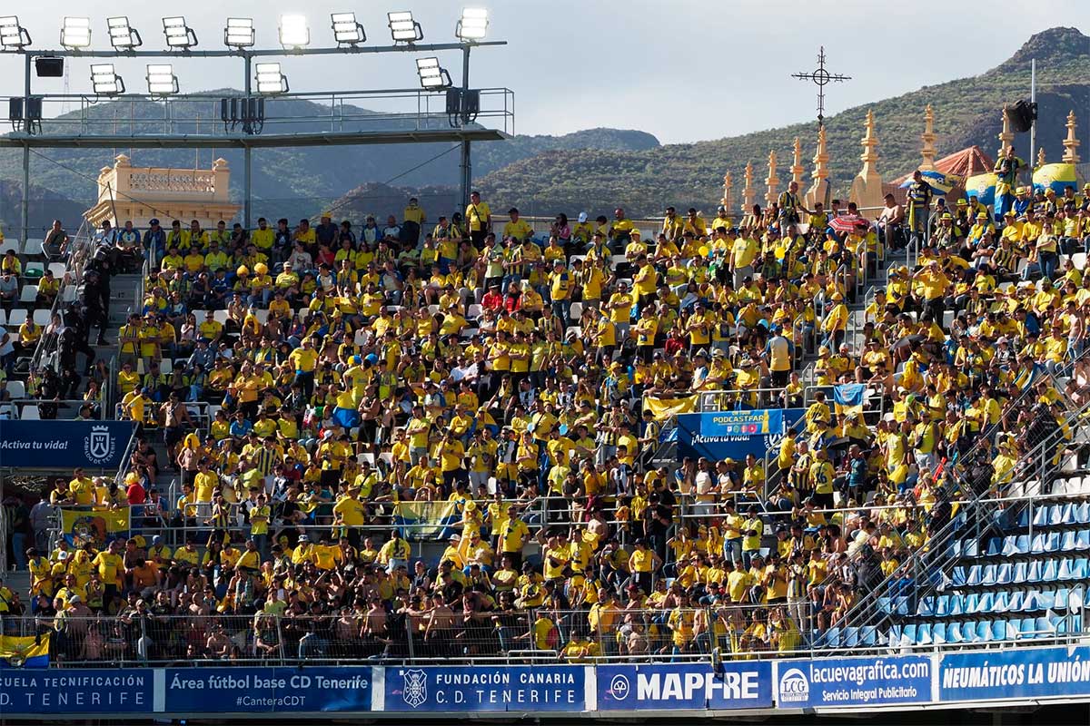 El derbi canario, en imágenes