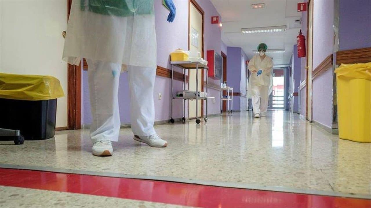 Sanidad admite demoras en Atención Primaria en Canarias, pero “se puede ir fuera de hora o a urgencias”