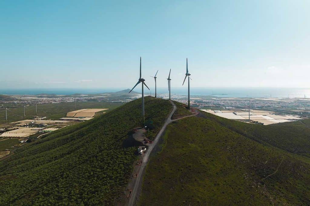 Naturgy promoverá 14 nuevos proyectos eólicos y fotovoltaicos en Canarias durante 2023
