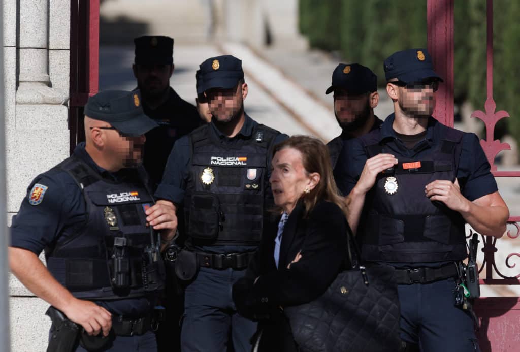 Detenidas tres personas tras los altercados a la llegada de los restos de Primo de Rivera