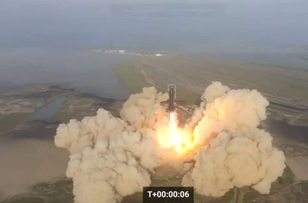 Starship, el cohete más grande historia, explota en el aire tras despegar con éxito