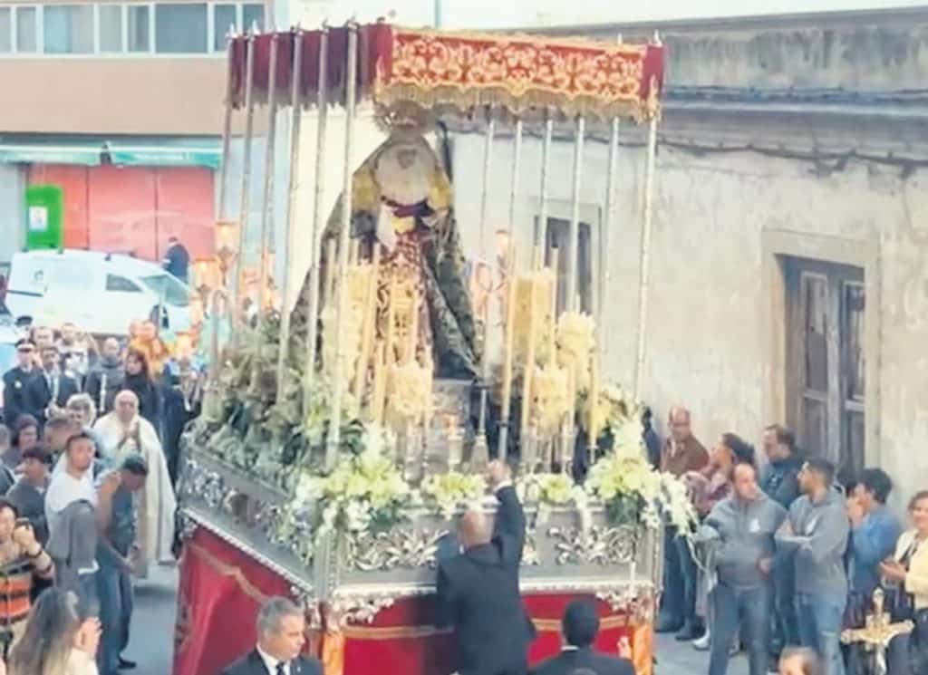 El barrio de La Cuesta, donde confluyen la fe y la emoción del Martes Santo