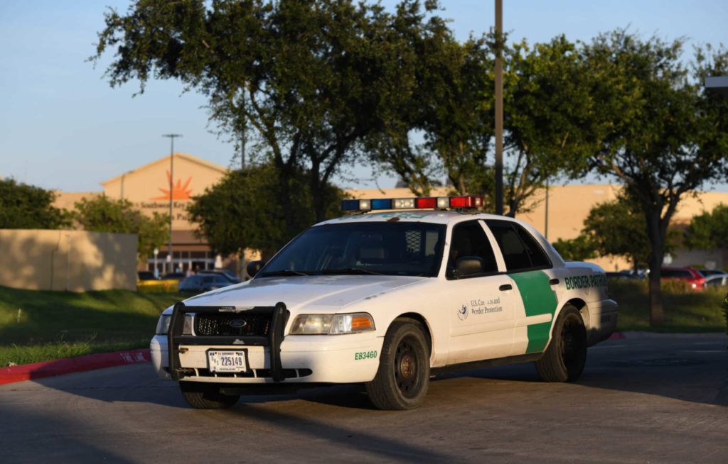 Un conductor atropella mortalmente a siete personas junto a un refugio para inmigrantes en Texas