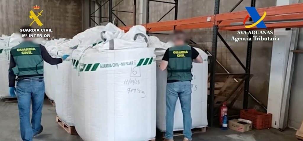 Operación 'Nuts': intervienen 25 toneladas de almendras con toxinas peligrosas