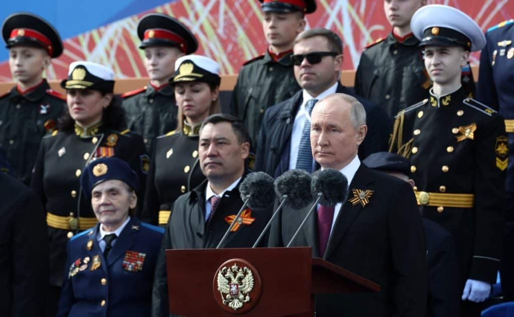 Putin denuncia que Rusia es víctima de una "verdadera guerra"