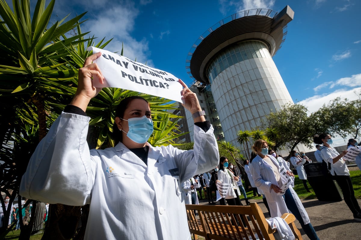 Huelga de médicos en Canarias este viernes: los sindicatos suspenden las horas extra por las listas de espera
