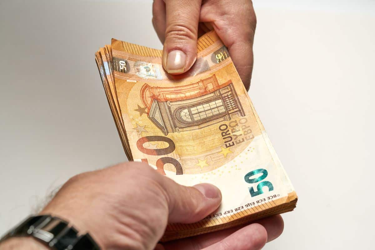 Aviso a los 191.400 canarios que cobran el SMI: la alegría en la nómina tras el cambio aprobado hoy