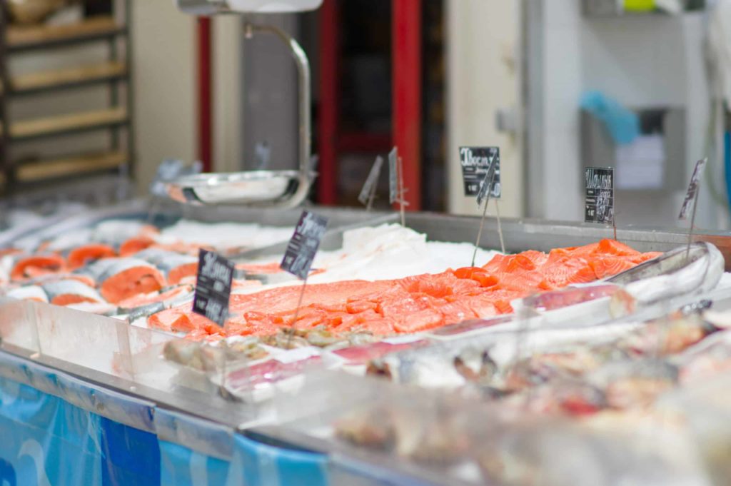 Los tres pescados muy consumidos en España que los médicos no aconsejan