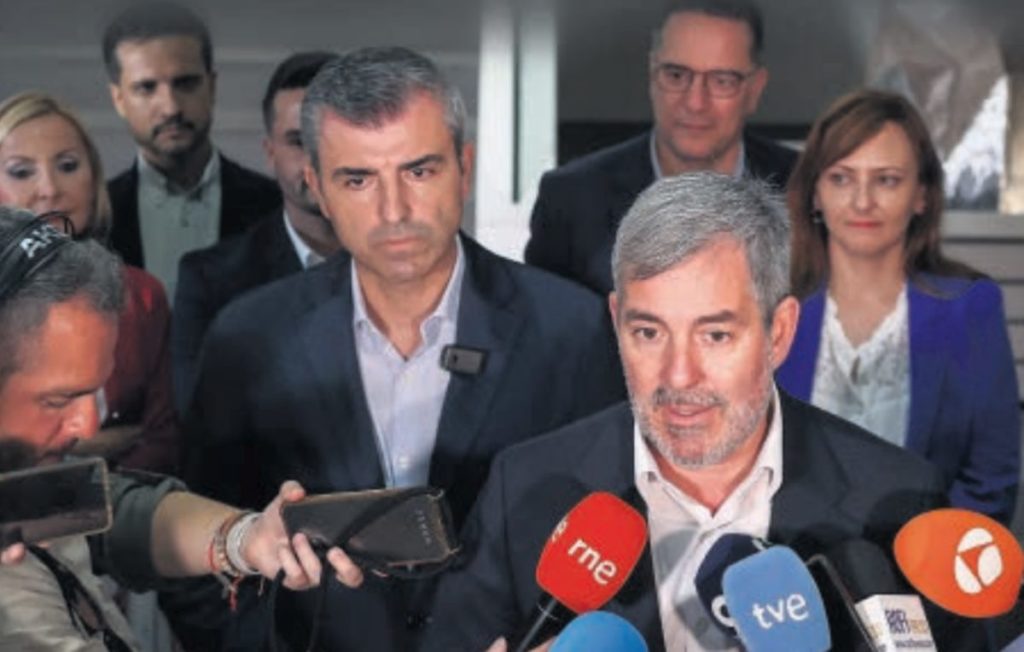 CC y PP pactan el Gobierno de Canarias a la espera de AHI y ASG
