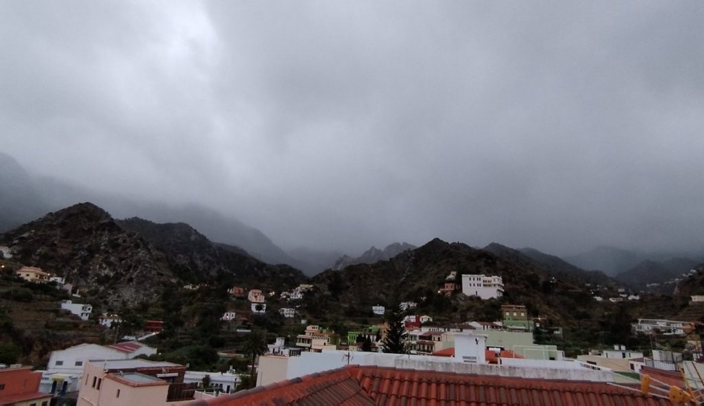 La borrasca Óscar causa desprendimientos en La Gomera y Tenerife