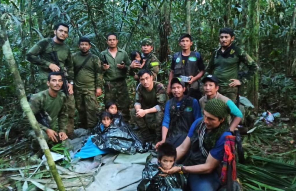 Hallan con vida a los cuatro niños desaparecidos hace más de un mes en la selva de Colombia