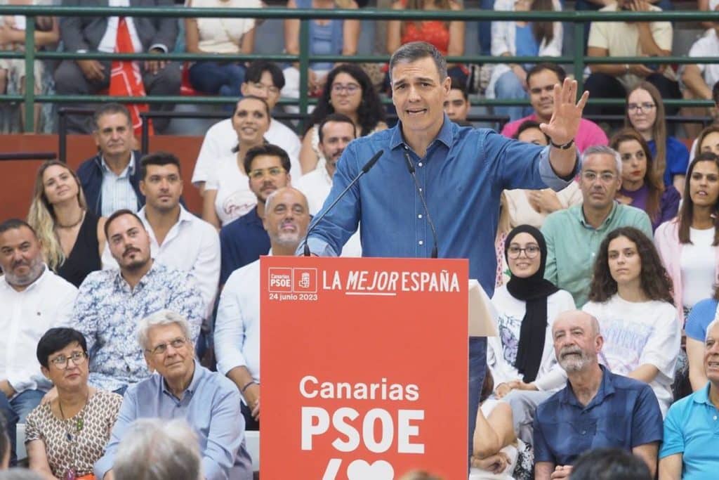 Pedro Sánchez pie en Tenerife que no "se minusvalore el poder destructor de la política"