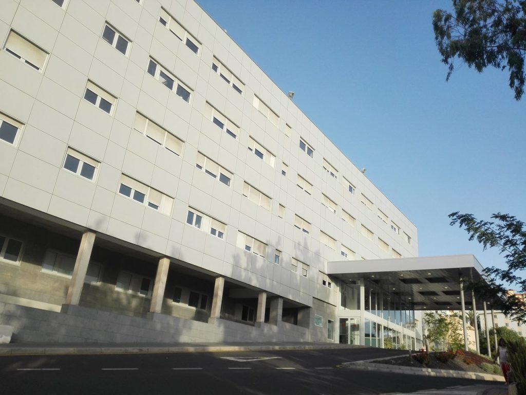 Fachada del Hospital Universitario Nuestra Señora de Candelaria.