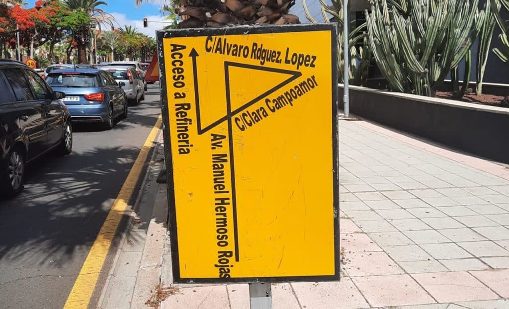 La señal de tráfico más confusa está en Santa Cruz de Tenerife