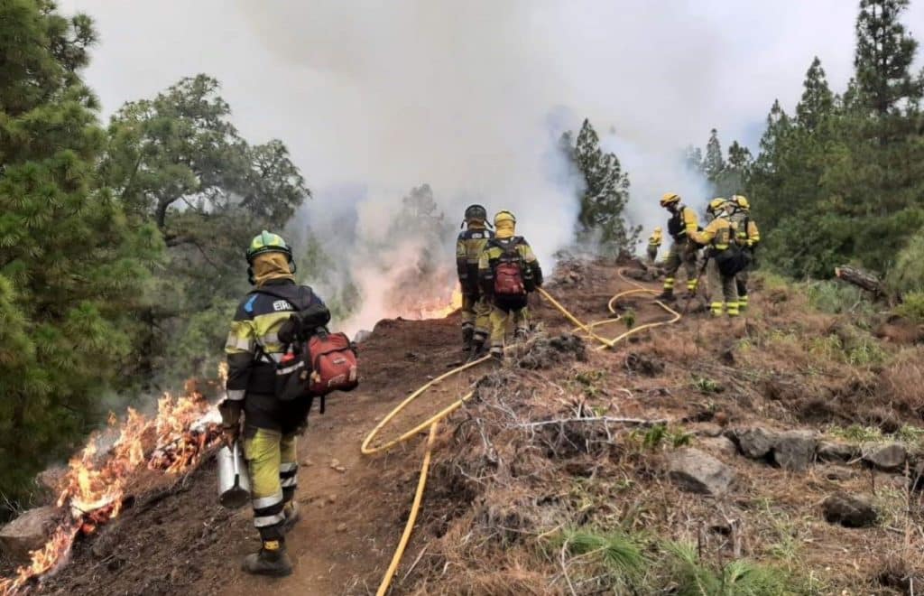 El incendio de La Palma continúa estabilizado con varios puntos calientes activos