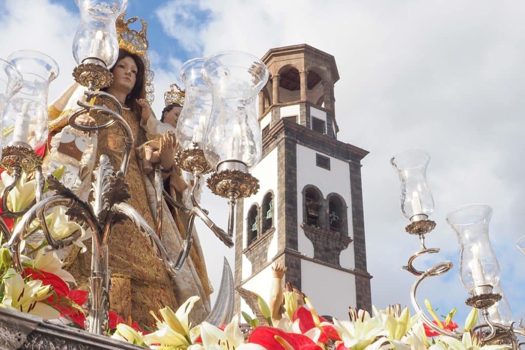 Santa Cruz de Tenerife honra a la Virgen del Carmen