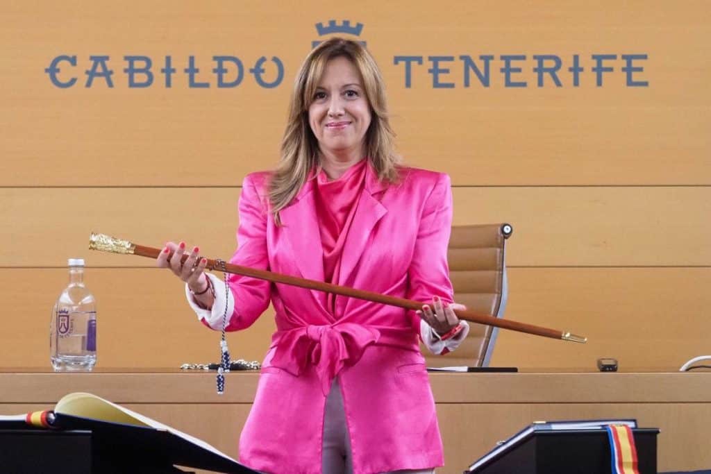 Rosa Dávila hace historia en el Cabildo de Tenerife como primera presidenta