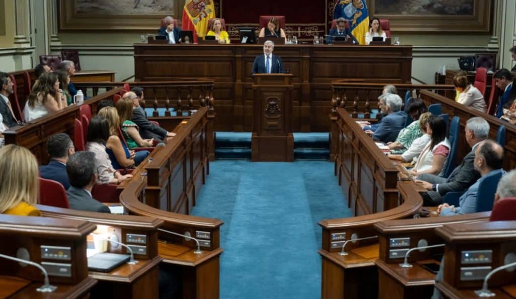 Constituidas las diecinueve comisiones permanentes del Parlamento de Canarias