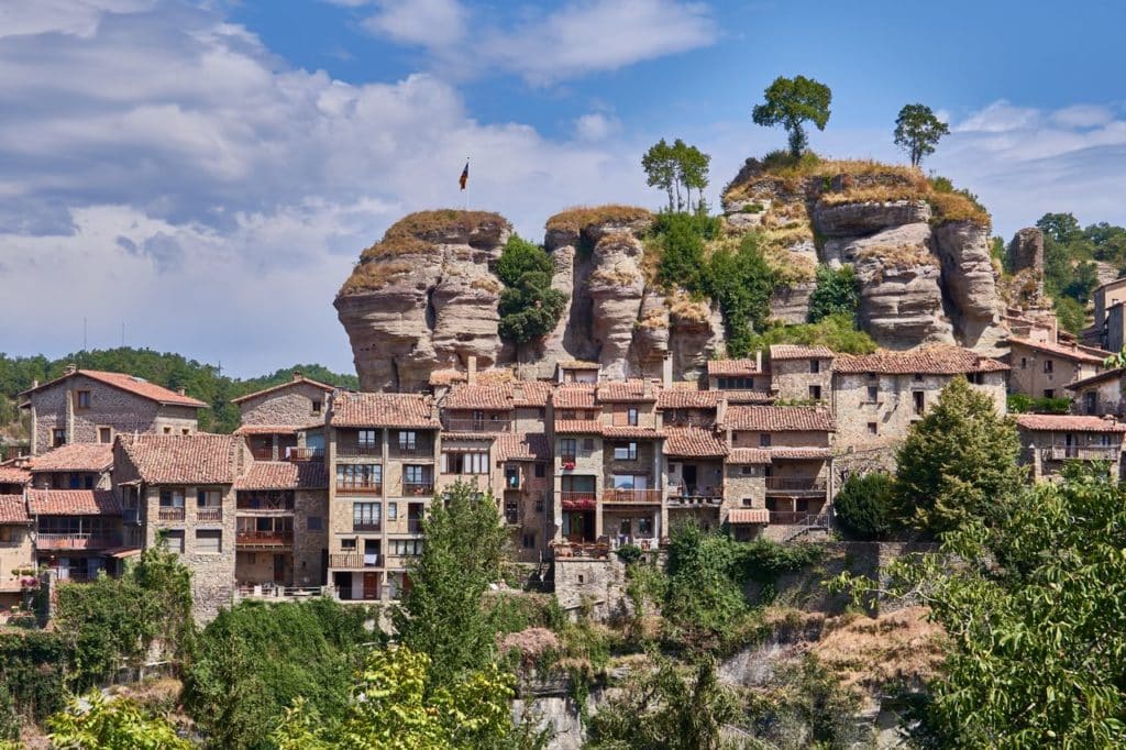 Rupit es un pueblo situado en la comarca de Osona, en la subregión de Collsacabra, Cataluña, España