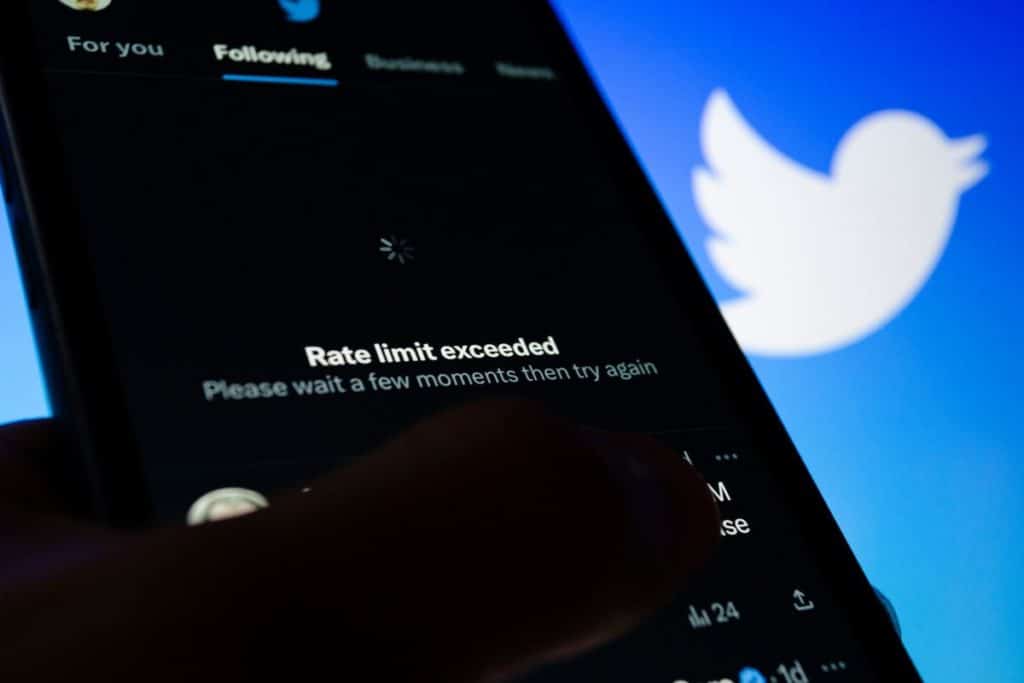 Twitter limita los tuits que puedes leer al día