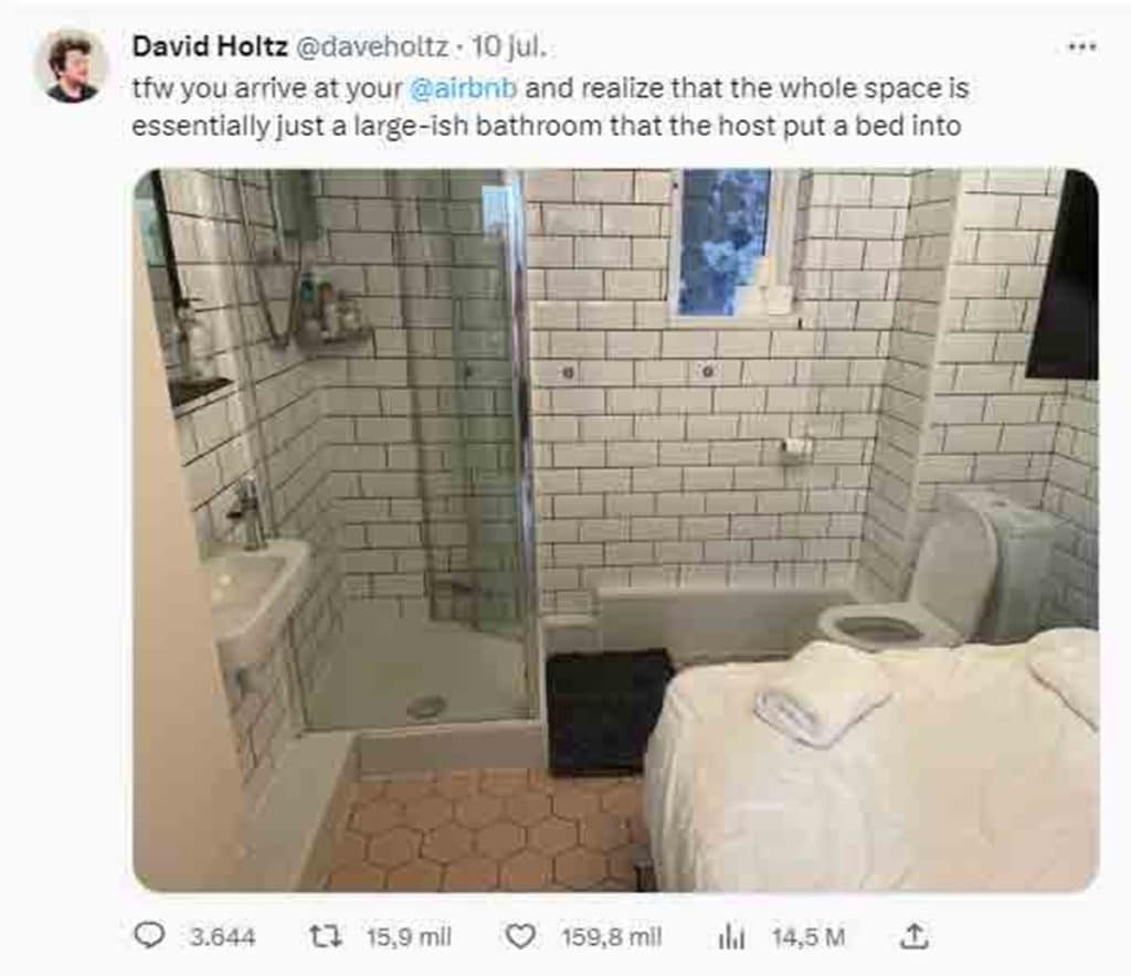 Alquila una habitación y resulta ser un baño con una cama al lado del váter