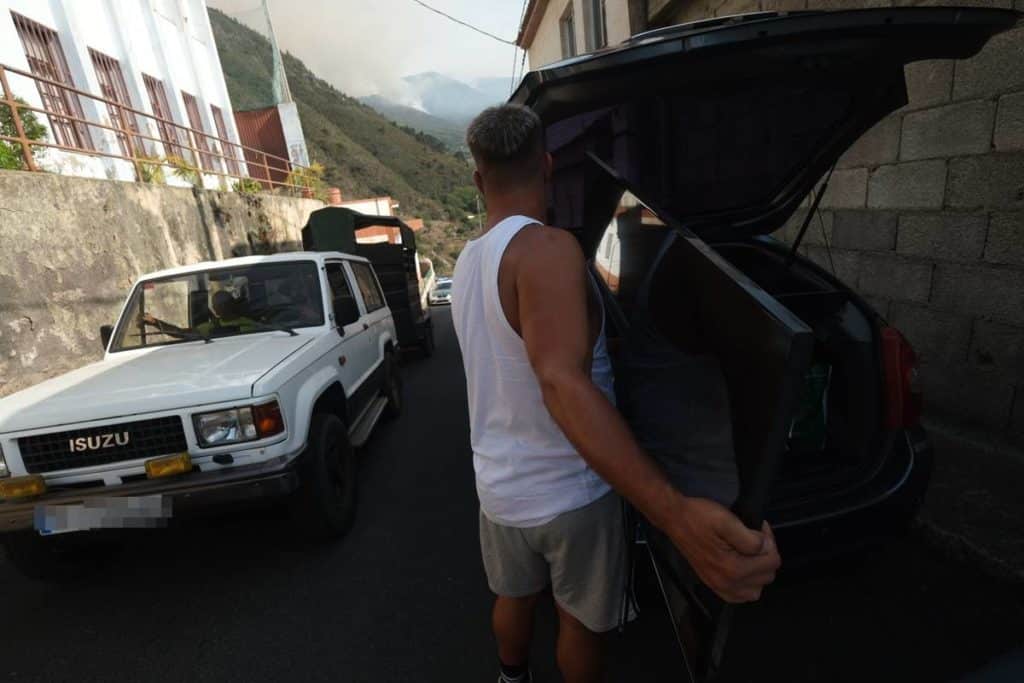 Nueva evacuación por el incendio de Tenerife: Pino Alto, en La Orotava