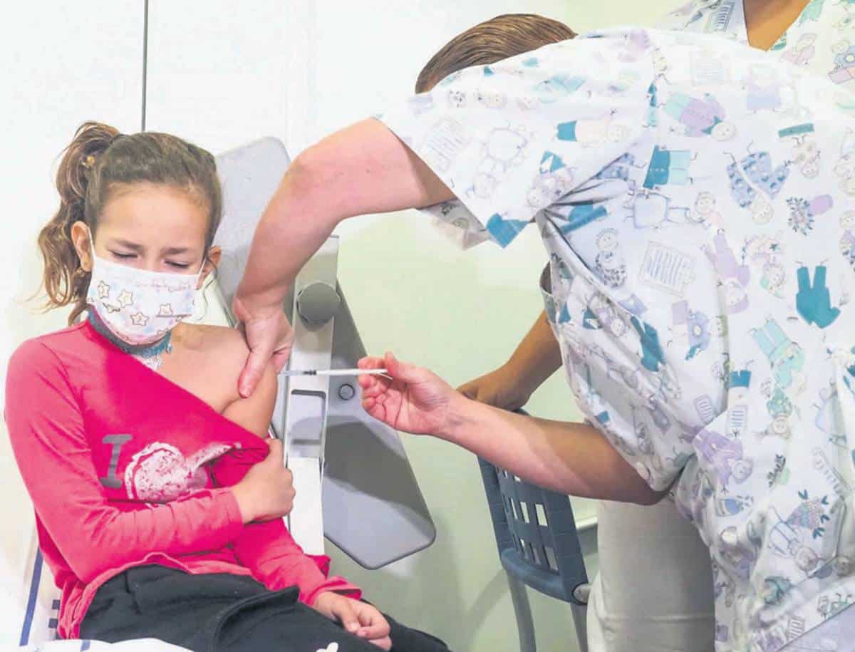 Luis Ortigosa: "Se ha dado un salto gigante en proteger a la infancia con vacunas"