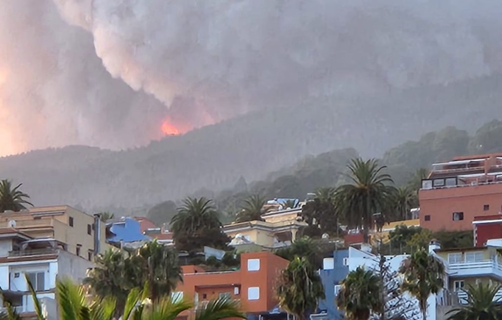 Incendio en Arafo y Candelaria. DA