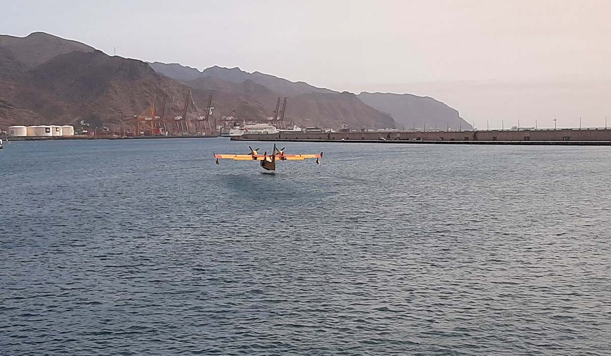 hidroavión en el incendio en Tenerife