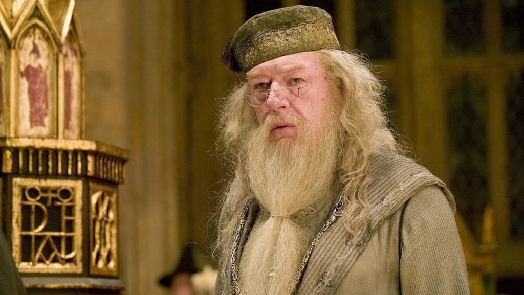 Muere el actor de Harry Potter que interpretaba a Dumbledore: Michael Gambon
