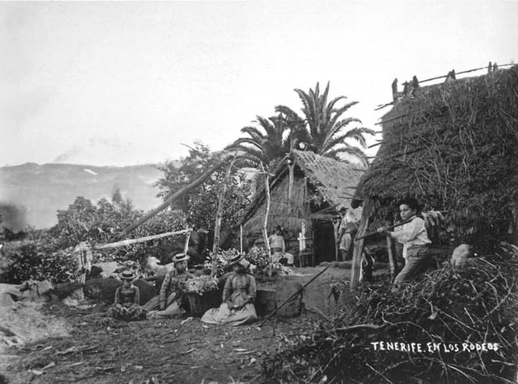 Casas pajizas, campesinas y la silueta del Teide: así era Los Rodeos antes de la construcción del aeropuerto