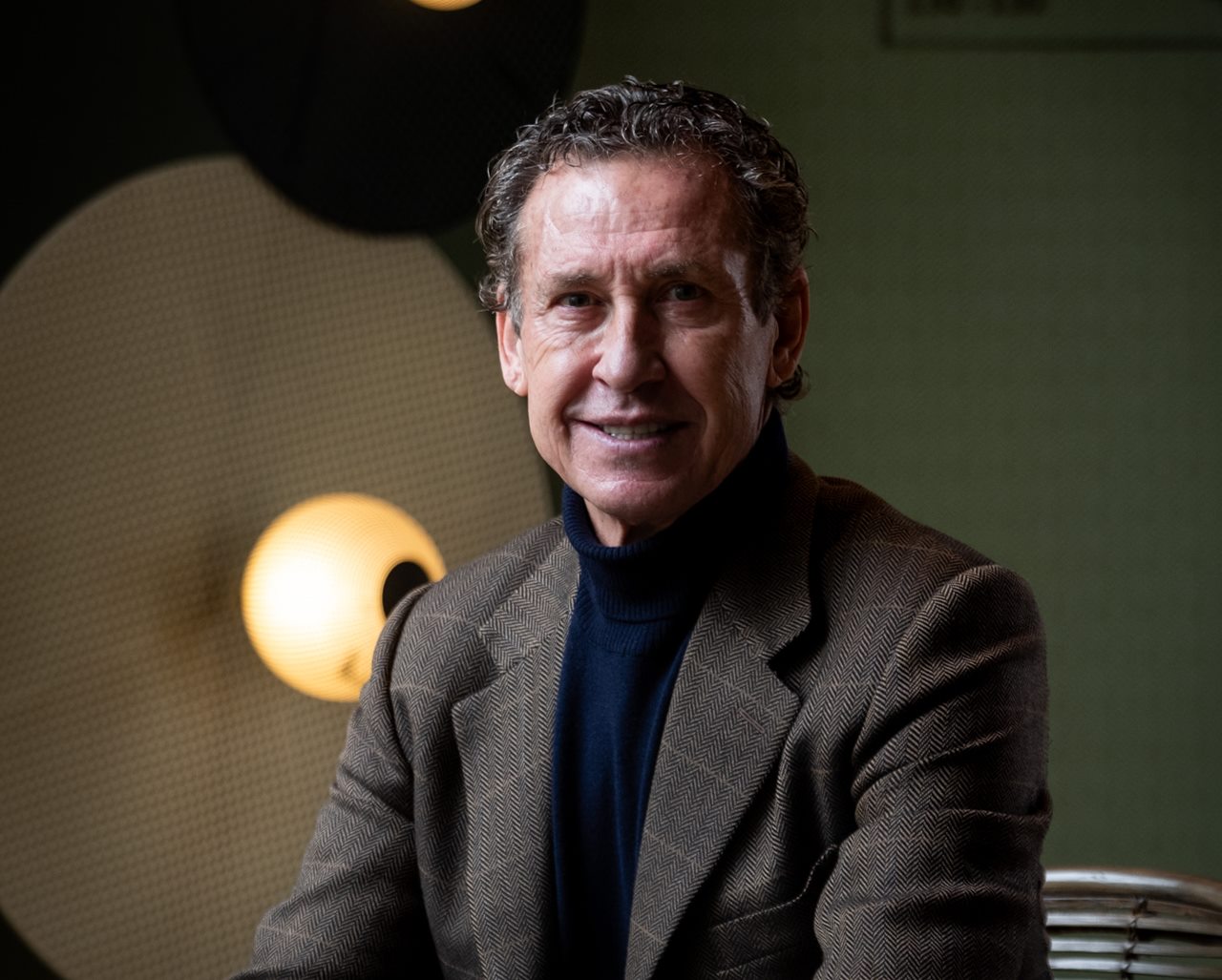 Valdano, sobre Pedri: "Es una vergüenza que no esté entre los 30 candidatos al Balón de Oro"