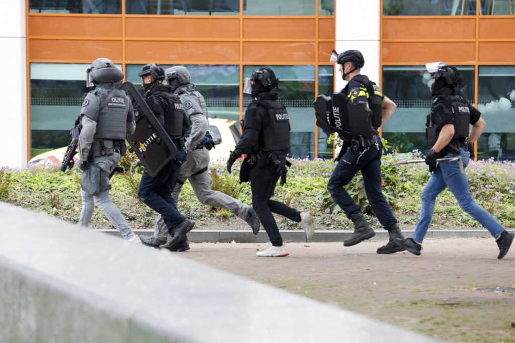 Múltiples fallecidos después de un tiroteo en un hospital universitario de Róterdam