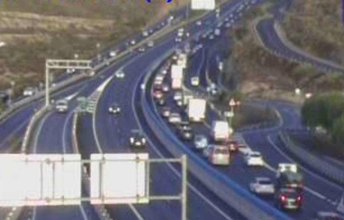Grandes colas en la autopista TF-1 por una colisión múltiple