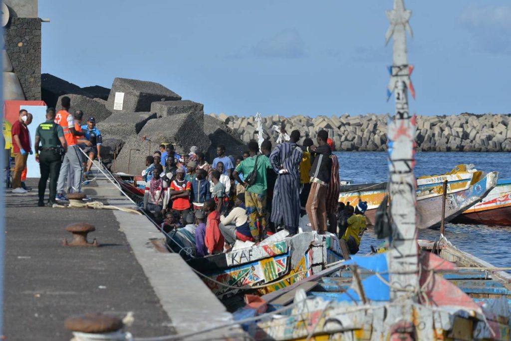 Se reactiva la asistencia jurídica a los migrantes que llegan a las costas canarias