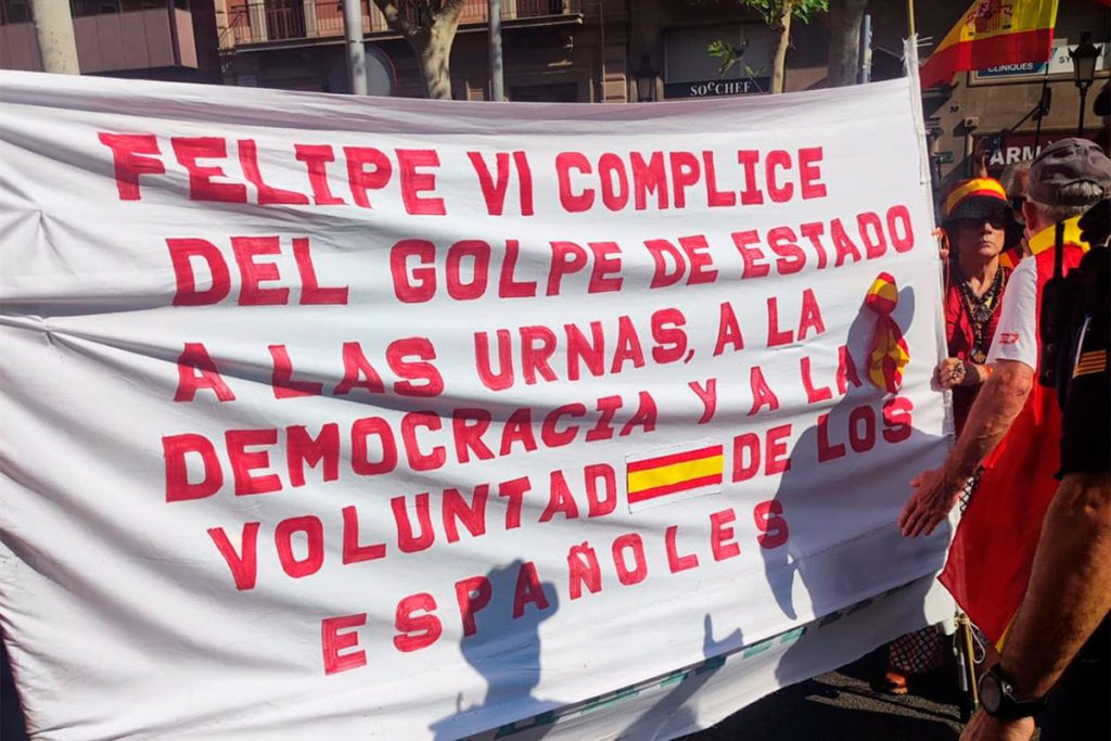 La pancarta más polémica de la manifestación contra la amnistía en Barcelona
