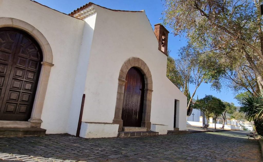 La ermita de San Lázaro y El Calvario, la Cruz Grande y la Cruz Chica