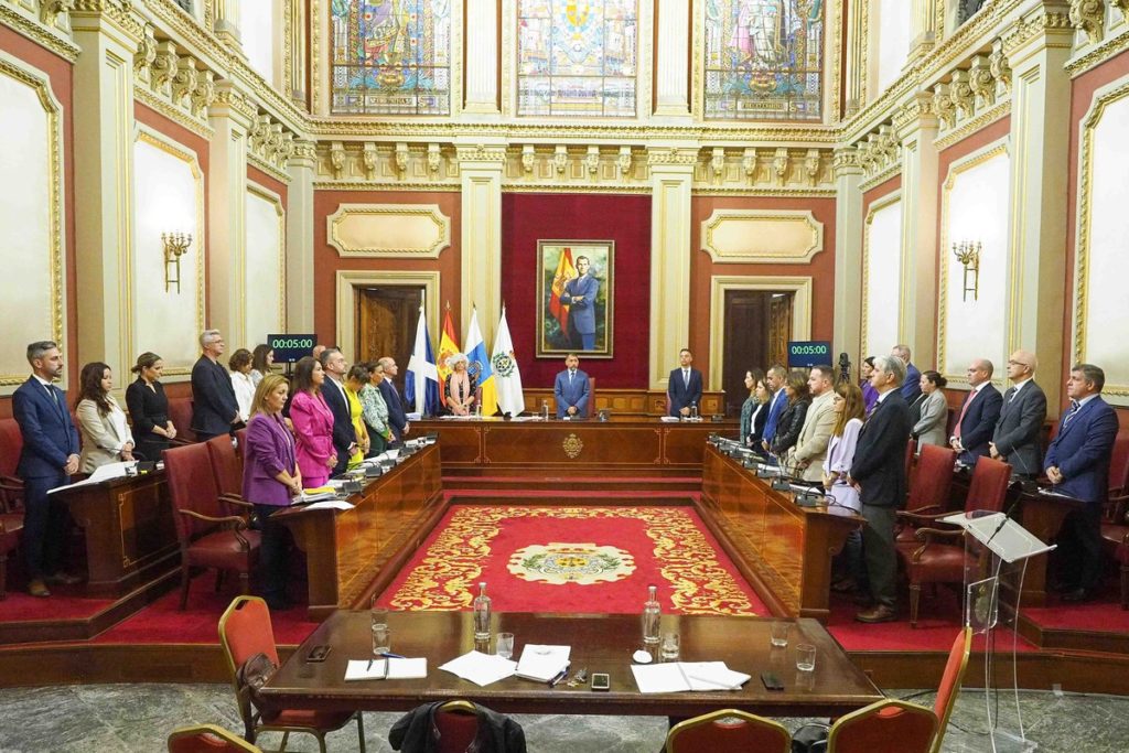 Bermúdez pide a Visocan paralizar las cartas de desahucio a familias de Añaza