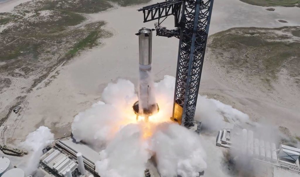 SpaceX lanza con éxito Starship, el cohete más grande jamás fabricado